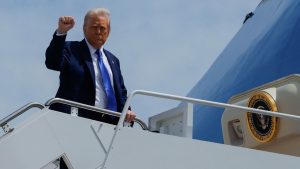 2025-05-12T154429Z_1685966928_RC2FGEA7GVPX_RTRMADP_3_USA-TRUMP-GULF